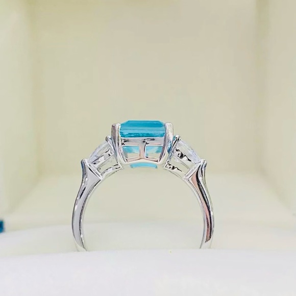 ✨Paraiba and Topaz Engagement Ring✨ - Picture 3 of 4